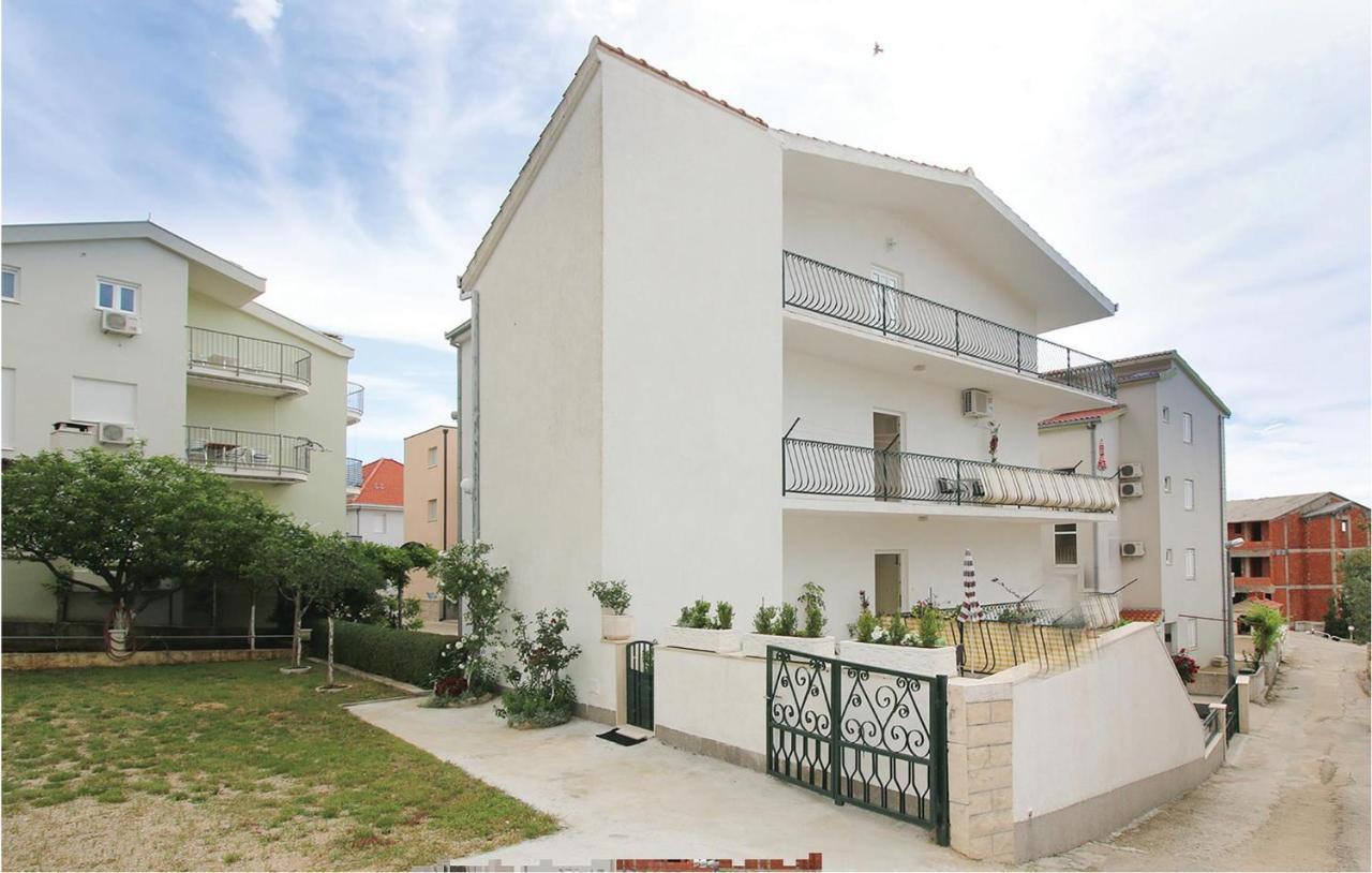 Lovely Apartment In Omis With Kitchenette エクステリア 写真