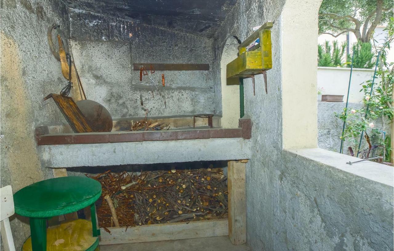 Lovely Apartment In Omis With Kitchenette エクステリア 写真